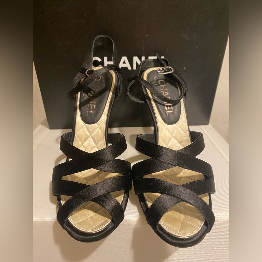 Chanel High Heels - Picture 2 of 9